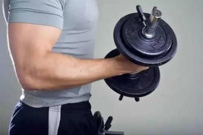 肌酸和CaHMB对增肌都有积极影响